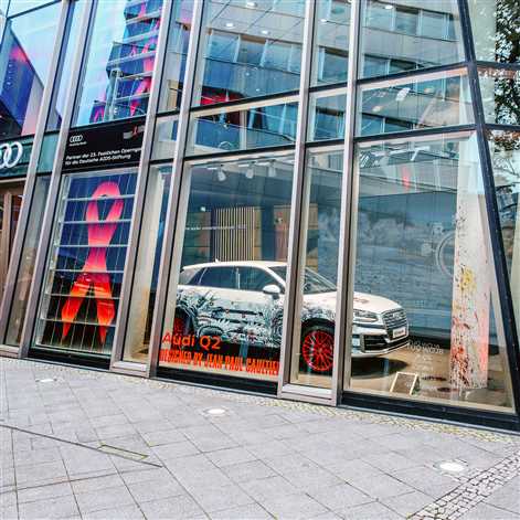Audi wystawia na licytację Audi Q2 w stylistyce autorstwa Jeana Paula Gaultiera